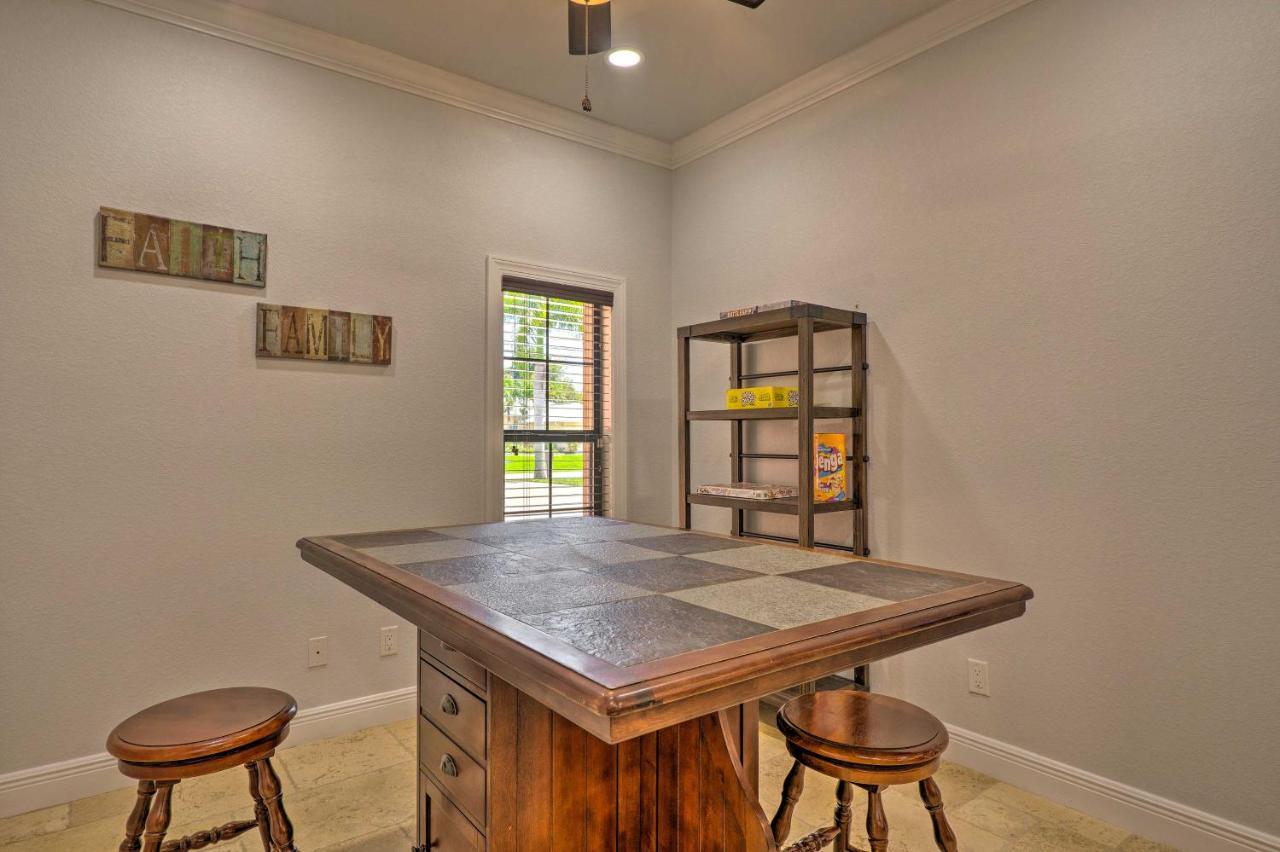 Canalfront Cape Coral Home With Patio And Grill! מראה חיצוני תמונה